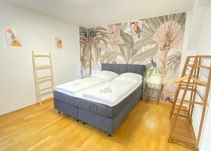 Luxomes: Tropical Style - Old Town - Central Ingolstadt